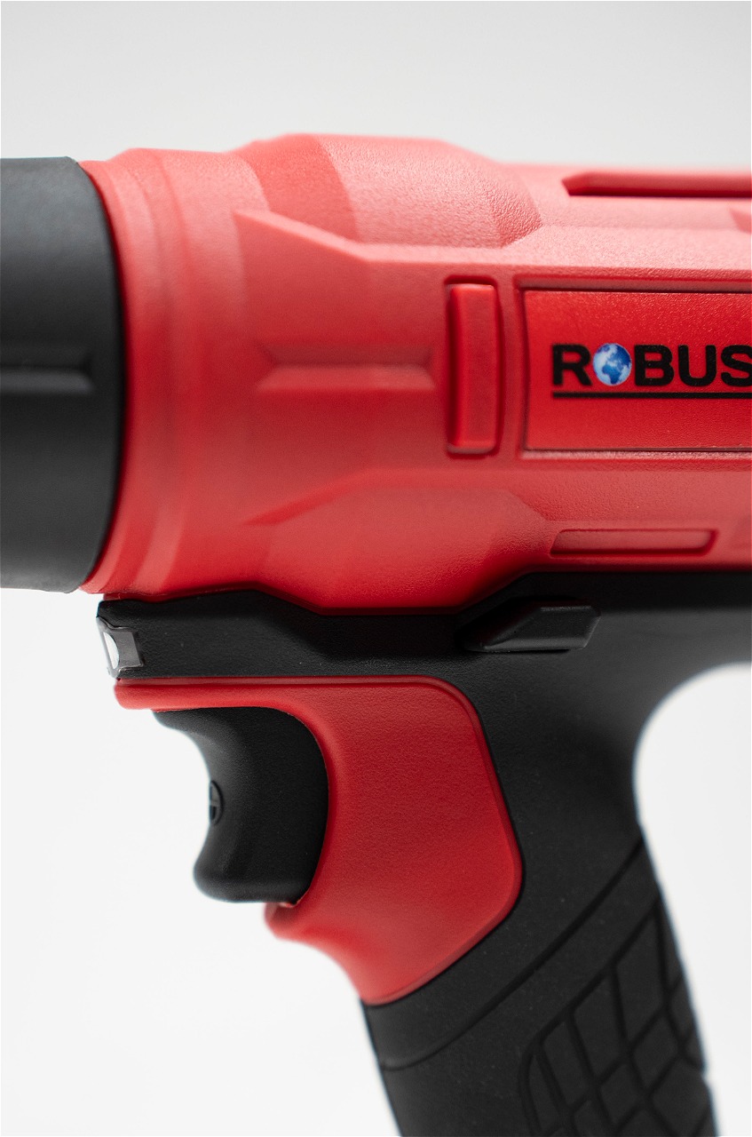 Аккумуляторный фен Robust RB2074.6